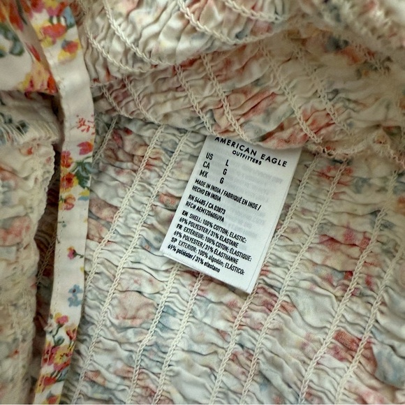 American Eagle Large Lace Up Smocked Floral Crop Top - Picture 5 of 8